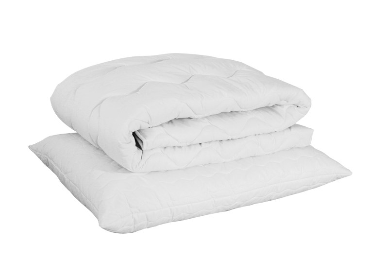 Bedding, blankets