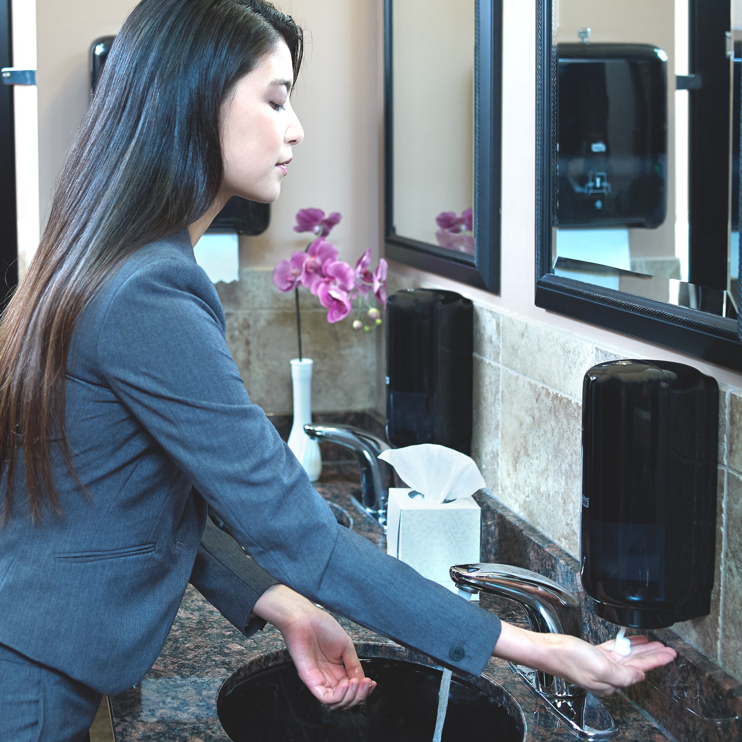 Zásobník na mydlo a dezinfekčné prostriedky automatický, S4, čierny