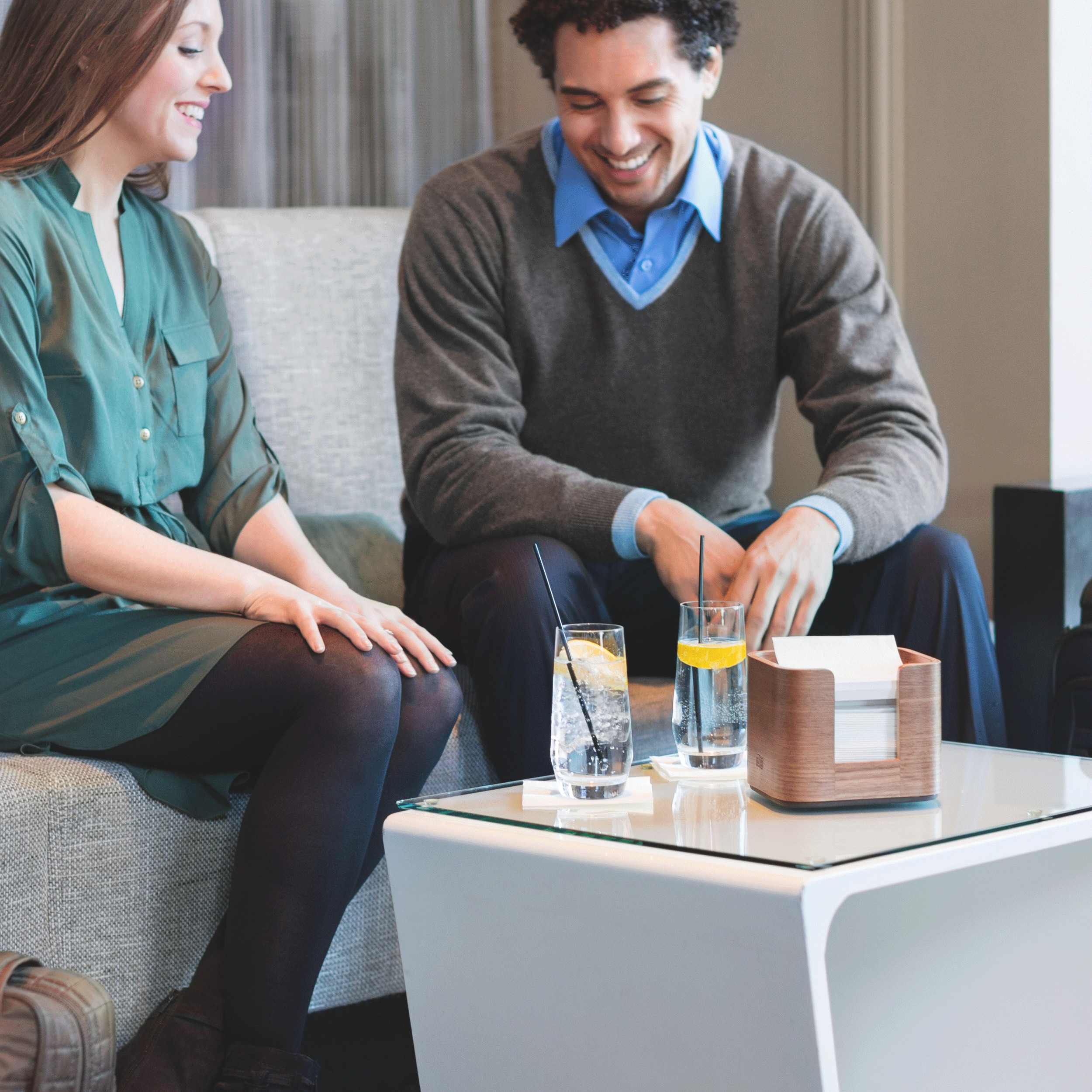 Obrúsky Tork Xpressnap Snack 21,6 x 21,6 / 5 x 225, 1-vr., zásobníkové N10, biele