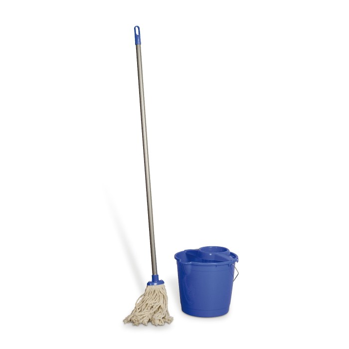 mop s príslušenstvom okrúhly