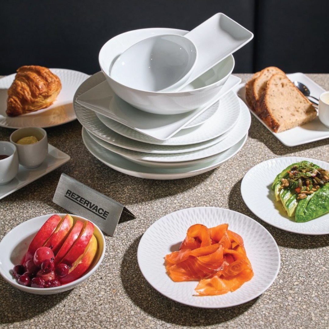 Purity Reflections tanier plytký so širokým okrajom, relief 30 cm