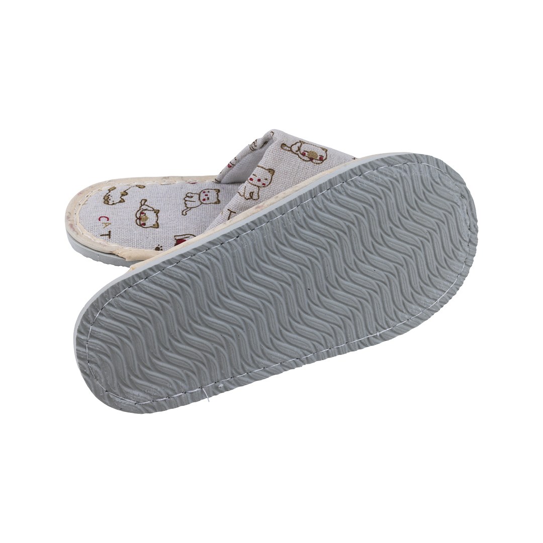 Detské šľapky zatvorené 23x9,5 cm, hrúbka podrážky 1,1 cm, motív mačičky
