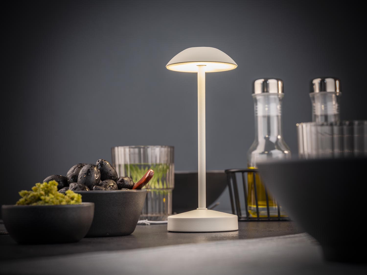 lampa stolná ALVA, kov, biela, priemer. 8 cm, v. 20 cm