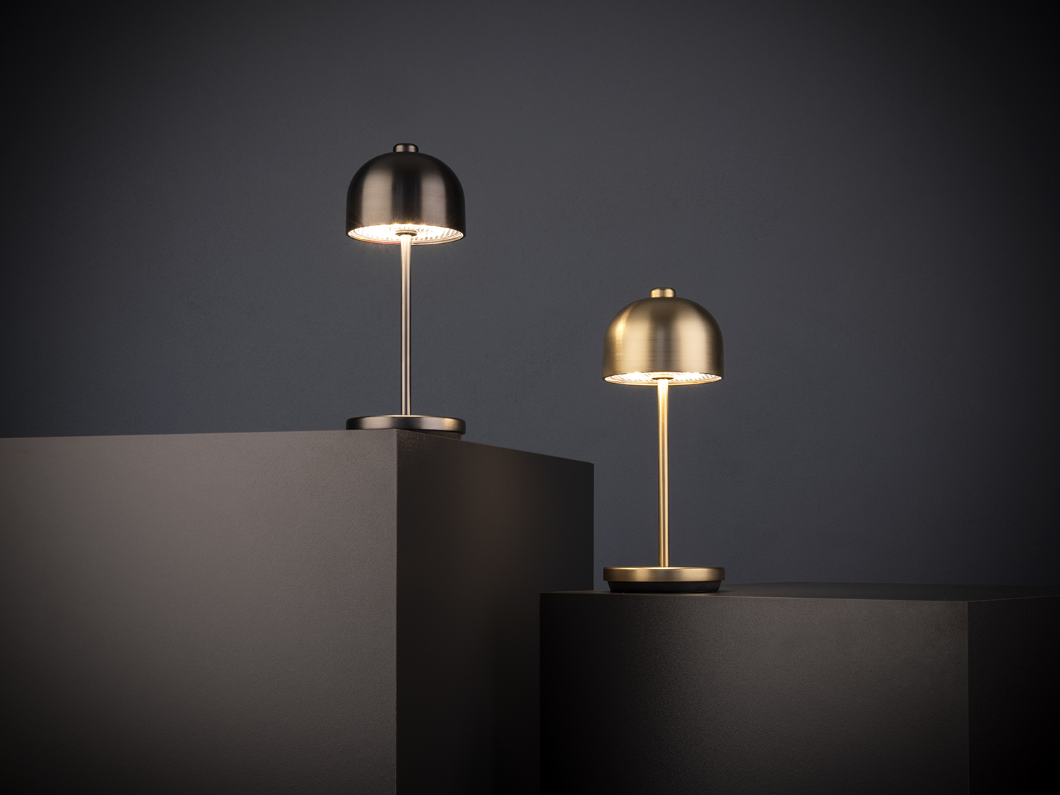 lampa stolná JOSEF MINI, kovový vzhľad, priemer. 8 cm, v. 20,5 cm
